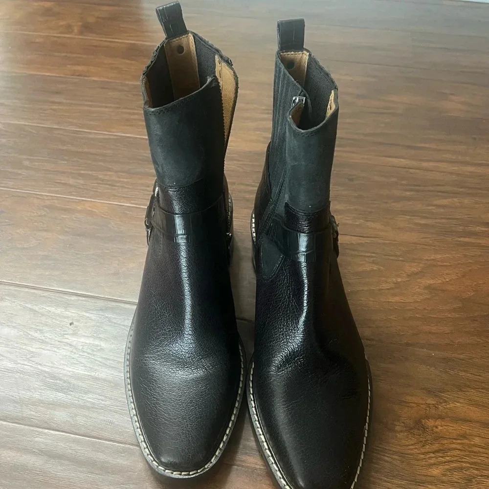 Donald Pliner Mai harness booties-NWOT Size 8.5 - Picture 2 of 10